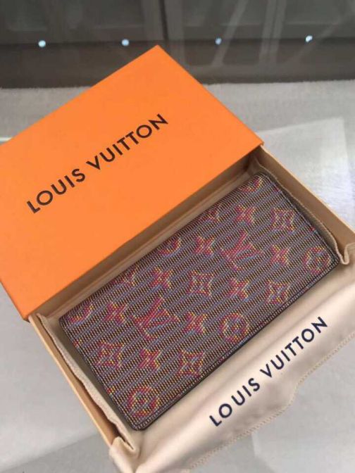 LV M66540 Red Men Wallets