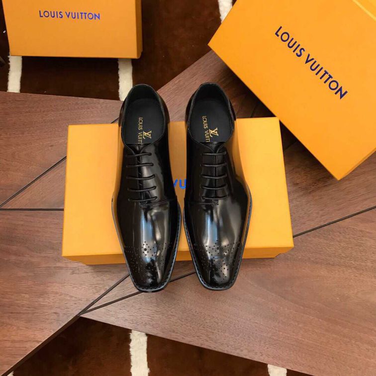 LV Men Business Leather Shoes