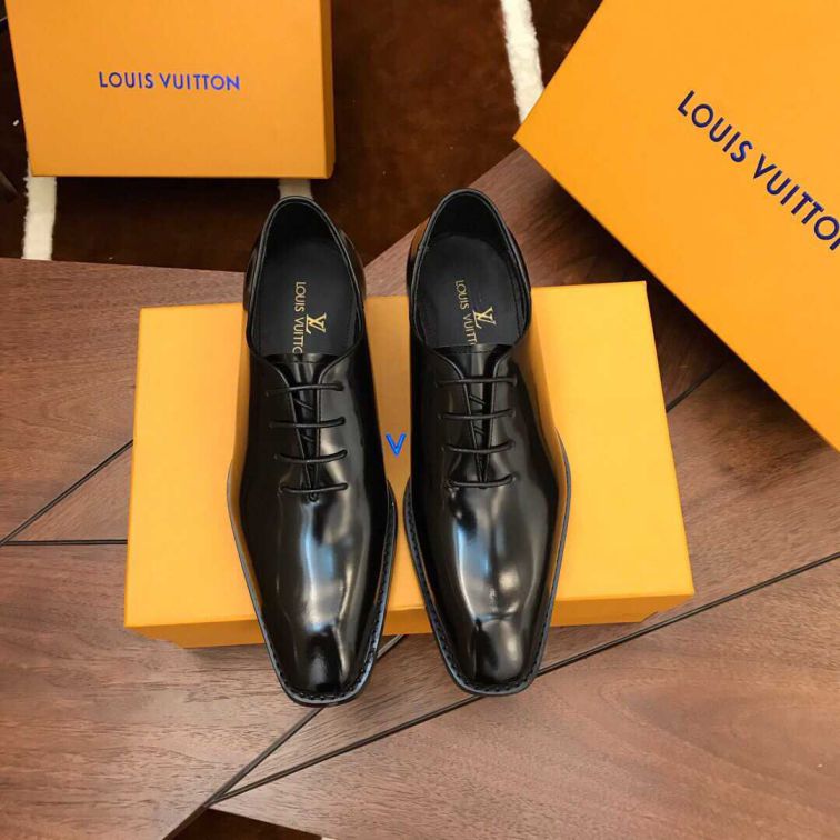 LV Men Business Leather Shoes