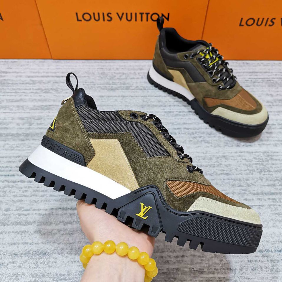 LV HIKING Men Sneakers