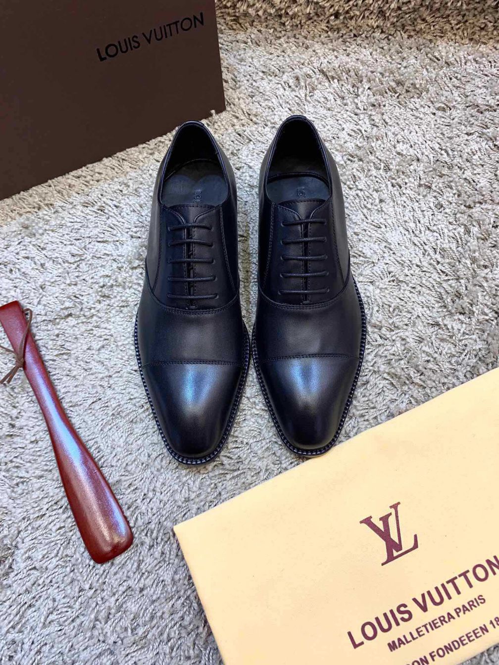 LV Men Leather Shoes