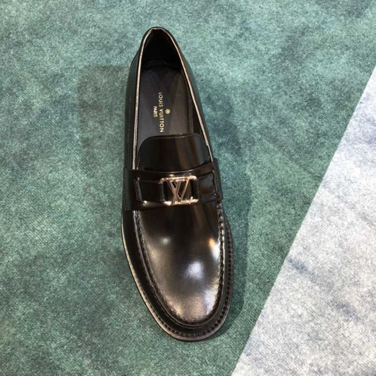 LV Men Leather Shoes