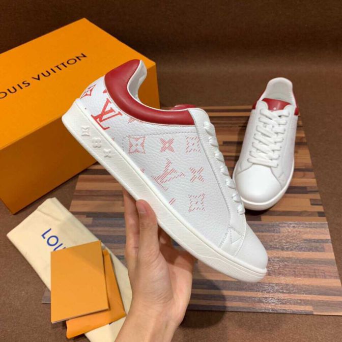 LV Men White Leather Sneakers