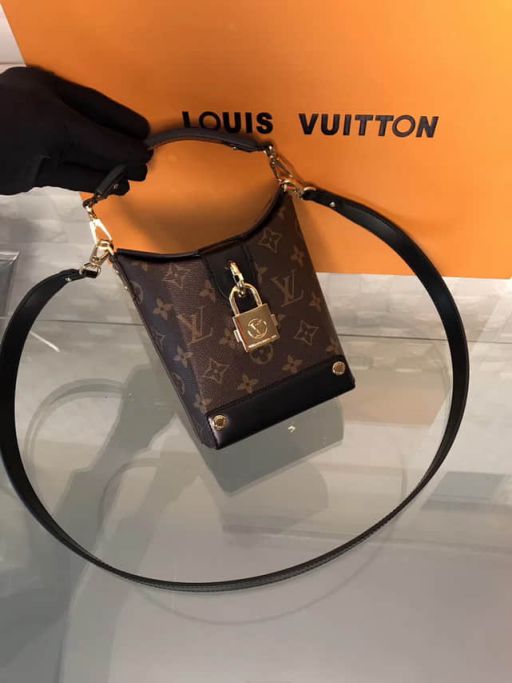 LV Shoulder Bags Bento Box M43518