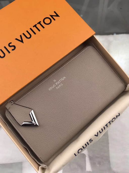 LV Wallets V Comete M60147