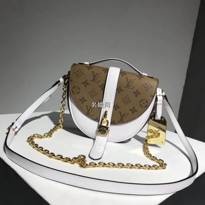 LV Shoulder Bags CHANTILLY LOCK M43645