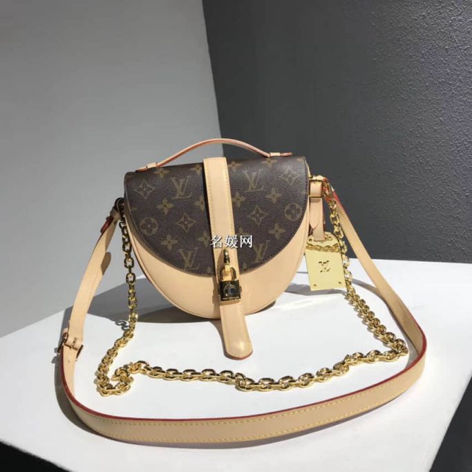 LV Shoulder Bags CHANTILLY LOCK