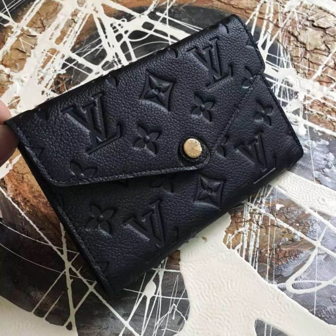 LV Wallets Curieuse M60568