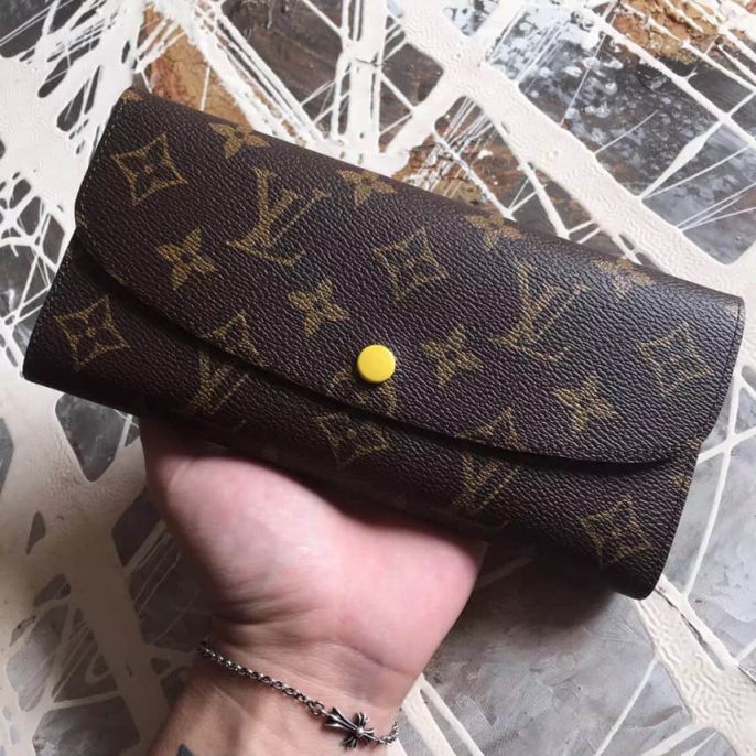 LV Wallets logo M60698