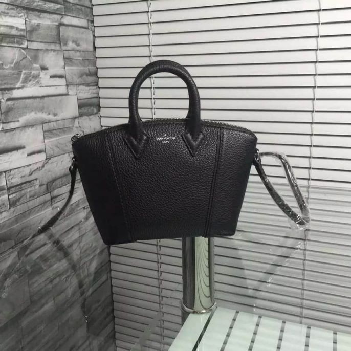 LV Shoulder Bags M61256