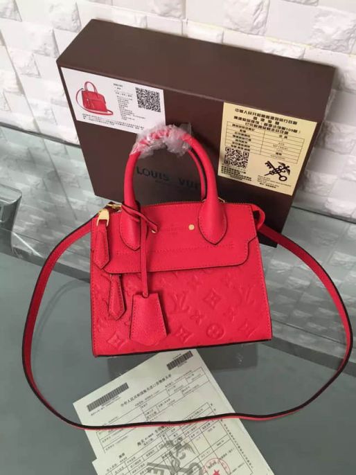 LV Shoulder Bags M41747