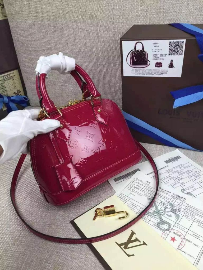 LV Shoulder Bags M917 71LV