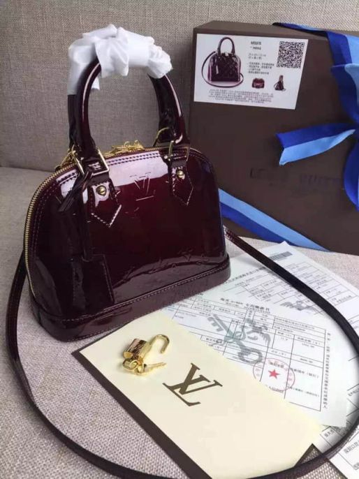 LV Shoulder Bags M91678LV