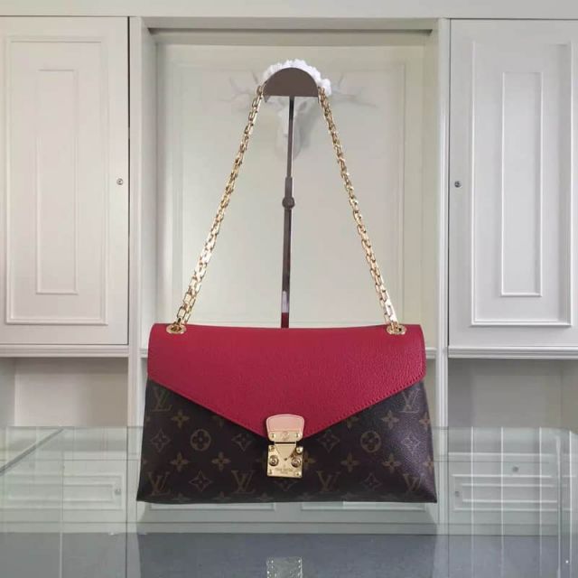 LV Shoulder Bags 41246 On Chain