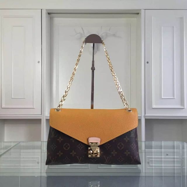 LV Shoulder Bags 41246 On Chain