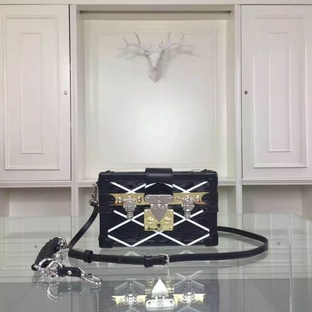 LV Shoulder Bags M40273