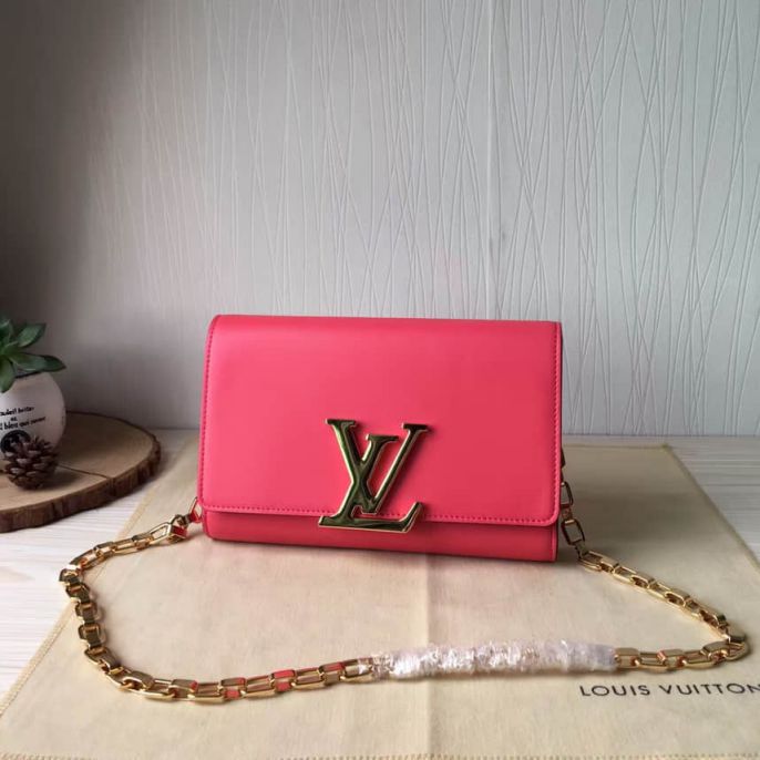 LV Shoulder Bags 94335 On Chain