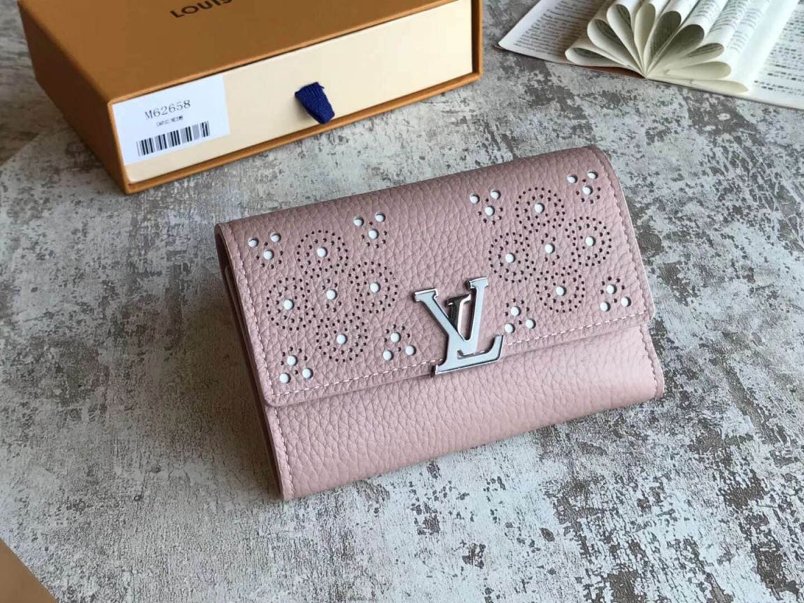 LV Wallets Capucines M62658