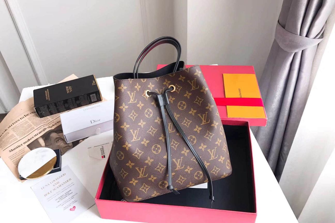 LV Bucket Bags NEONOEM44020