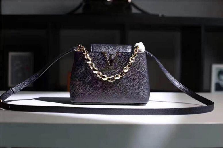 LV Shoulder Bags CAPUCINES MINI CHAIN Crossbody M42935