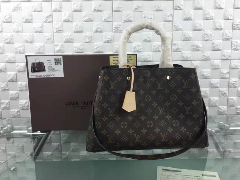 LV Sale MONTAIGNE BB Crossbody M41067