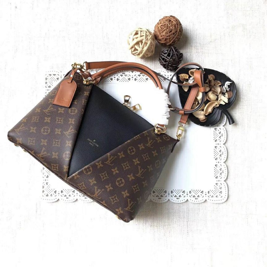 LV Tote Bags V TOTE MM M43948