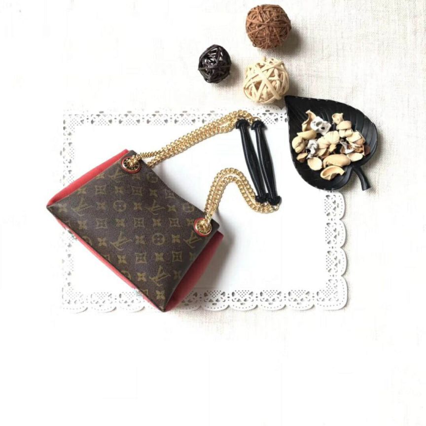 LV Shoulder Bags SURENE BB On Chain M43776