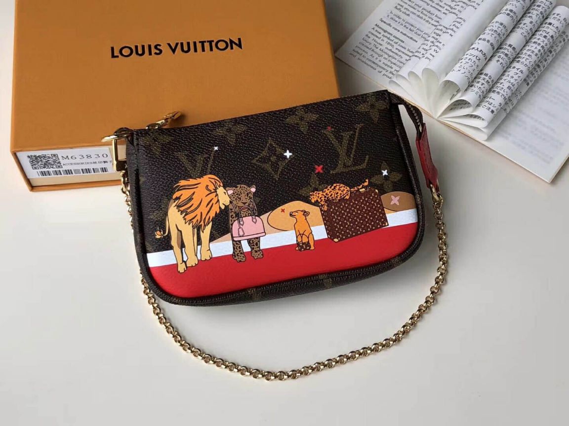 LV Shoulder Bags 18 Pochette M63830