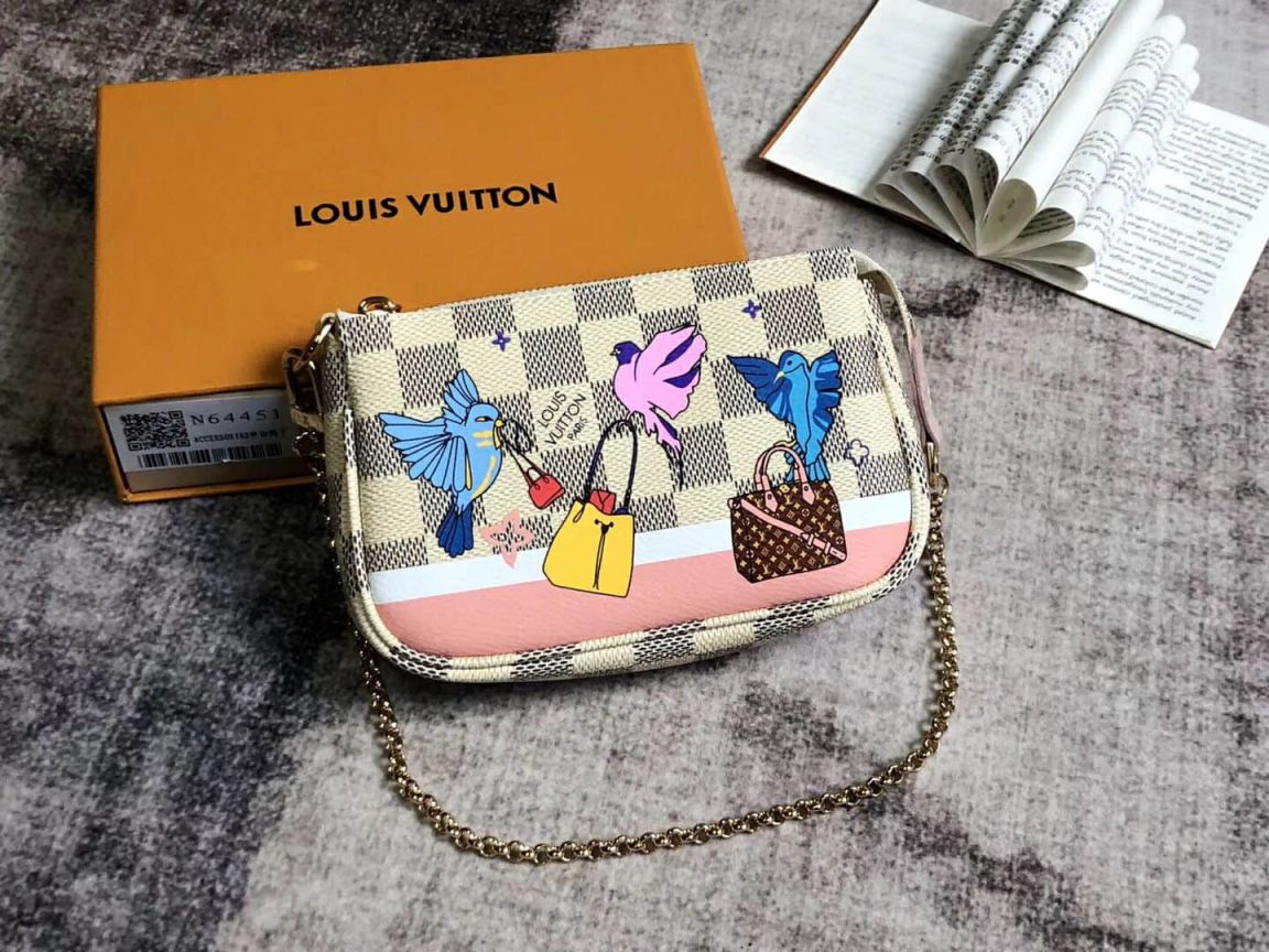 LV Shoulder Bags 18 Pochette M63830