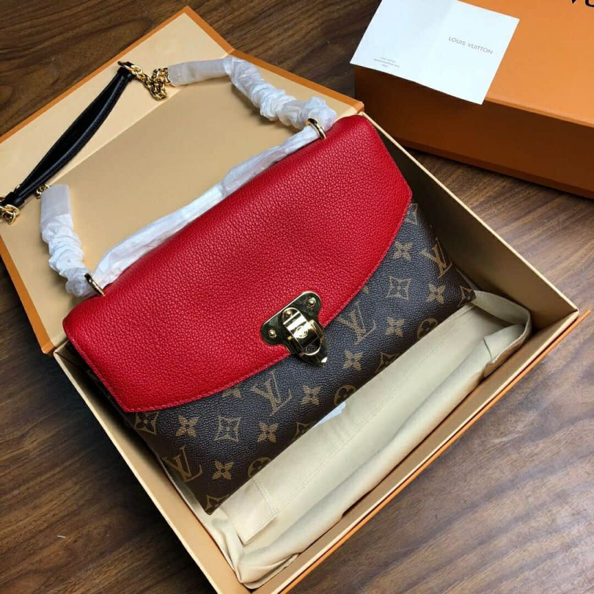 LV Shoulder Bags SAINT PLACIDE On Chain M43713