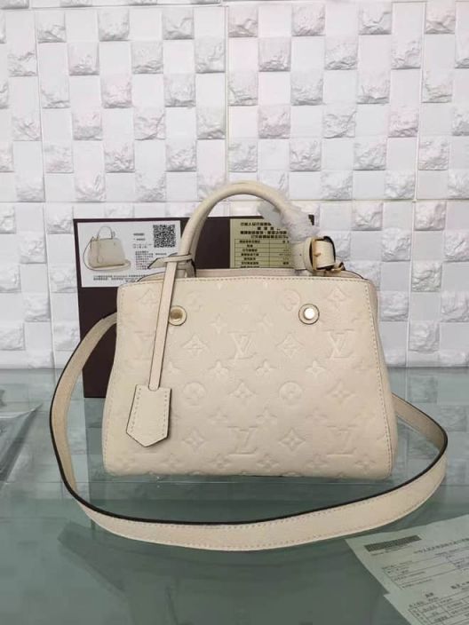 LV Shoulder Bags M41053