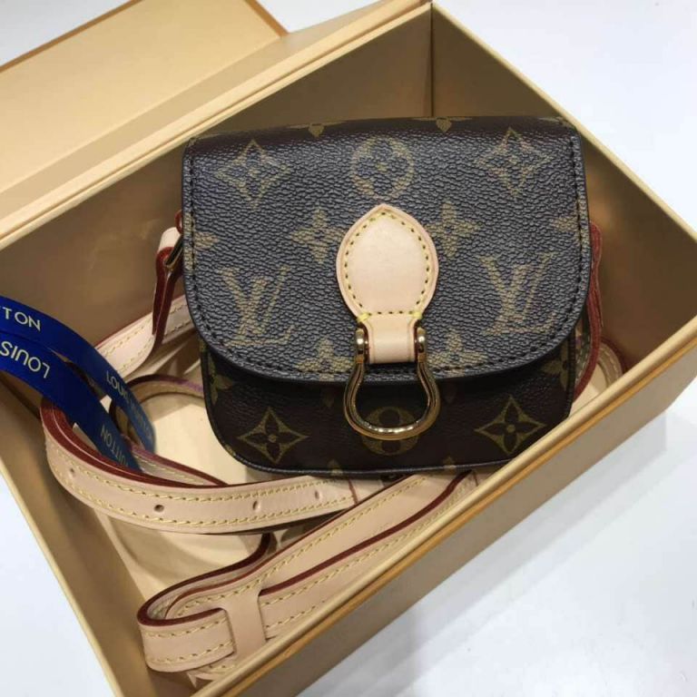 LV Shoulder Bags Vintage