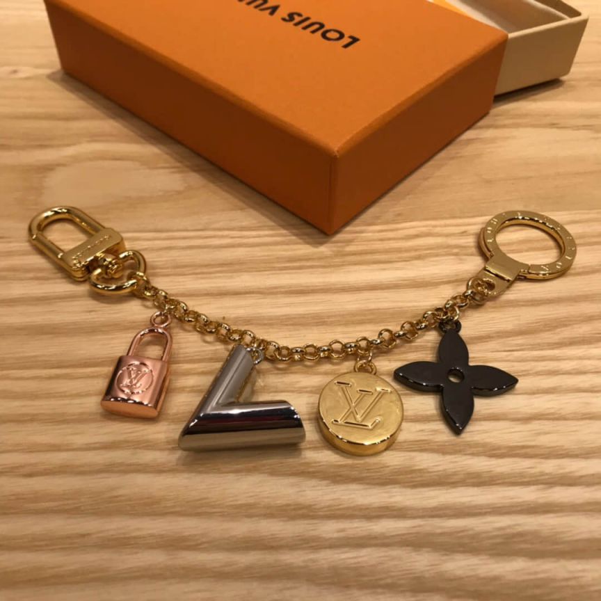 LV V Lock Key Chain