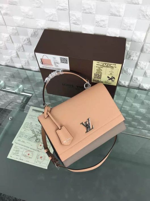 LV Shoulder Bags M50250