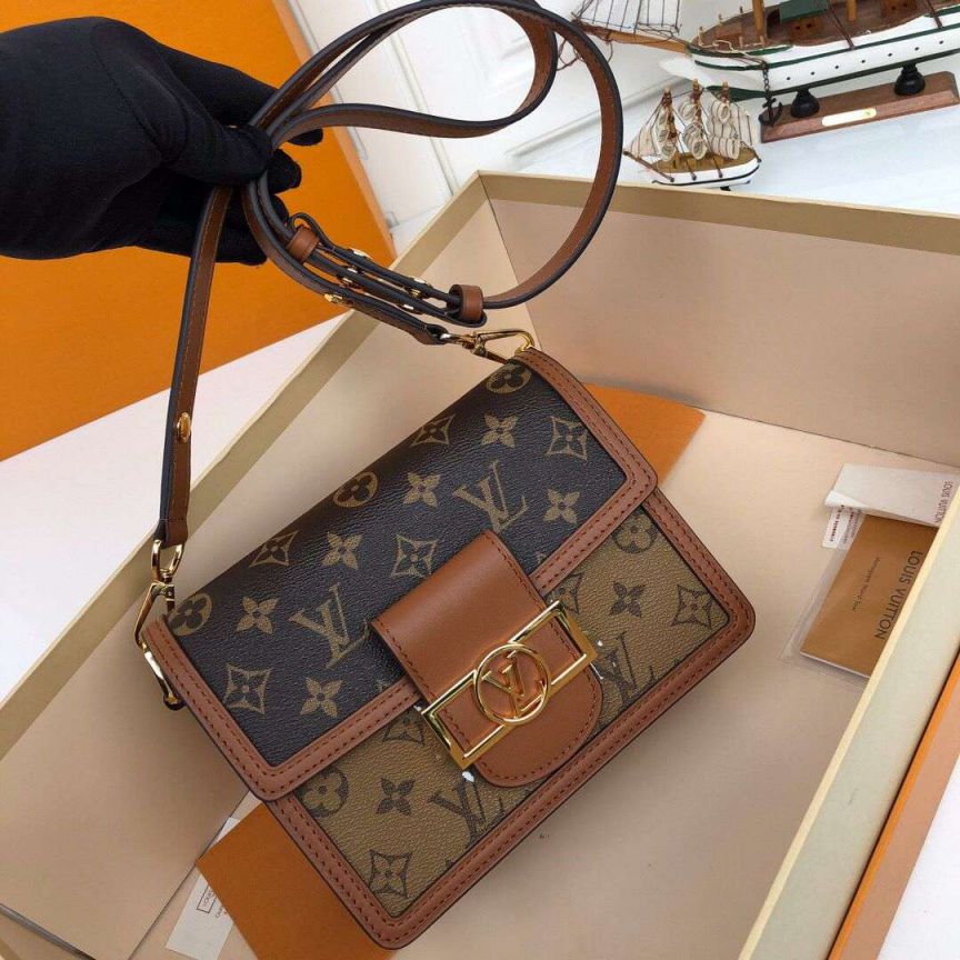 LV Shoulder Bags Mini Dauphine Messenger Bag M44580