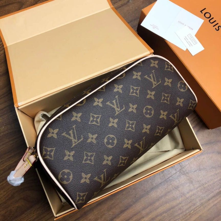 LV Clutch Bags M47528