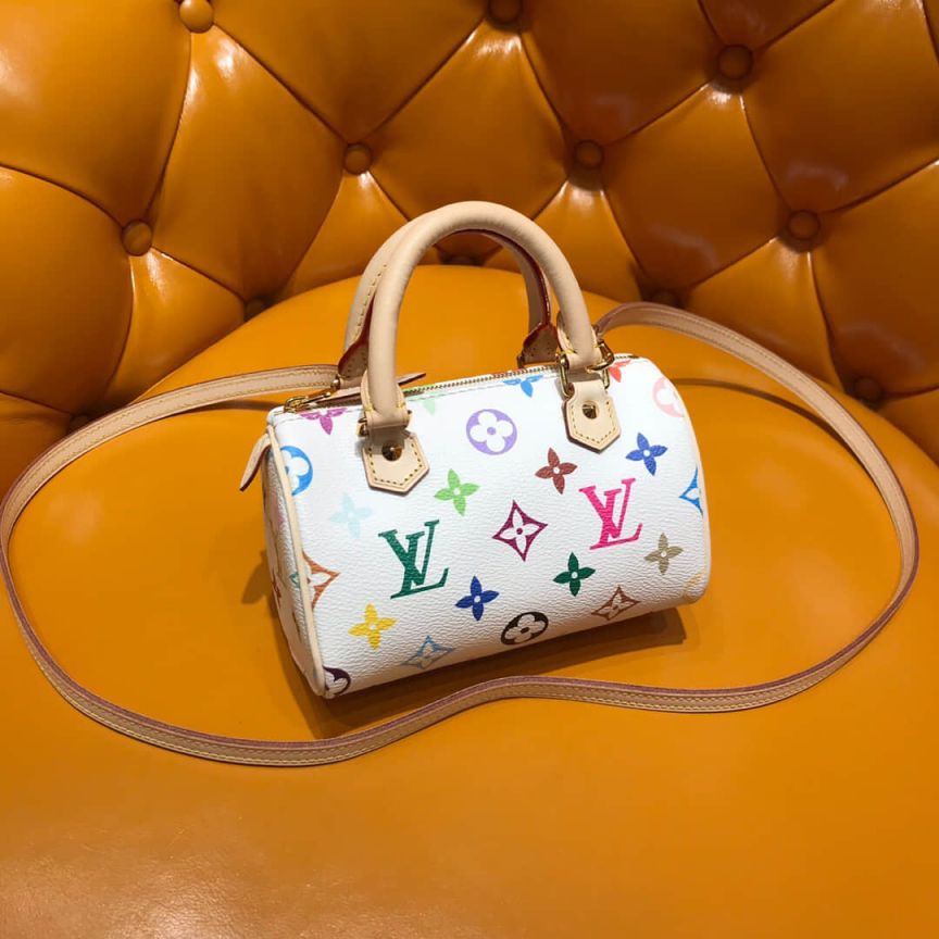 LV Tote Bags M92645 33