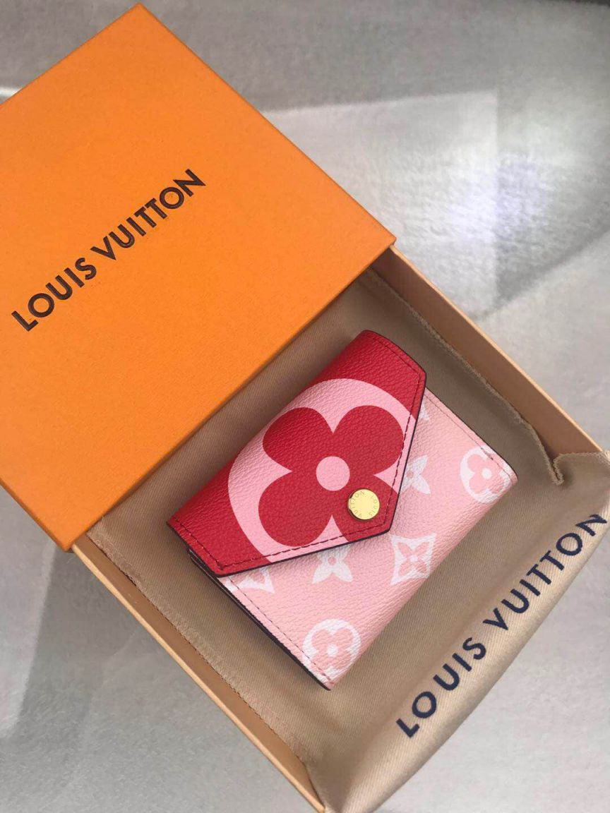 LV Wallets 2019 Zoe Tri-Fold M67641