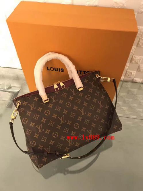 LV Tote Bags M41599 Pallas Monogram