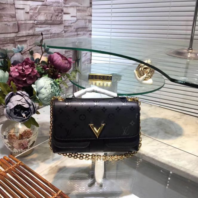 LV Shoulder Bags M42899 Very Chain Very V On Chain