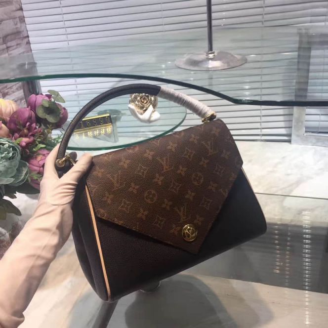 LV Shoulder Bags Double V V M54439