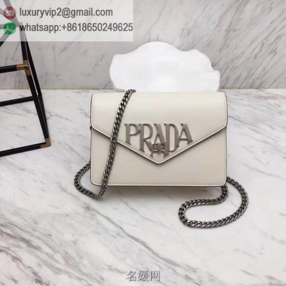 luxury deals: prada outlet