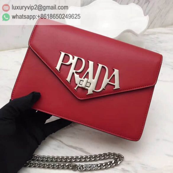 luxury deals: prada outlet