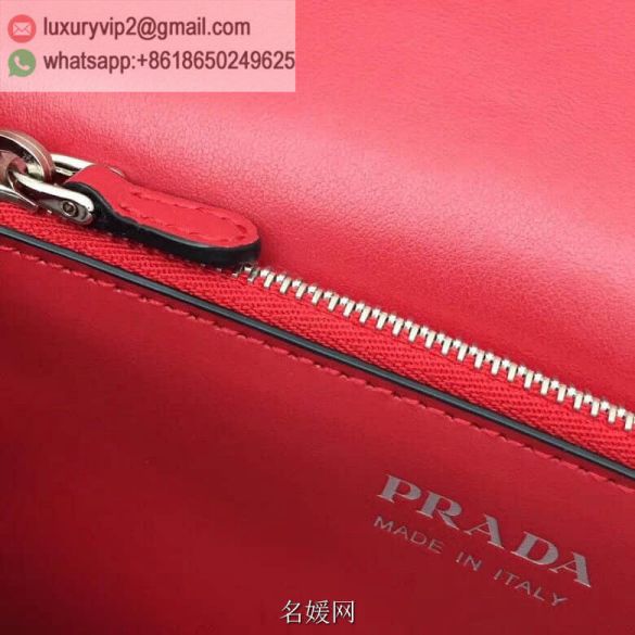 luxury deals: prada outlet