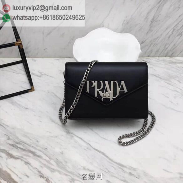 luxury deals: prada outlet