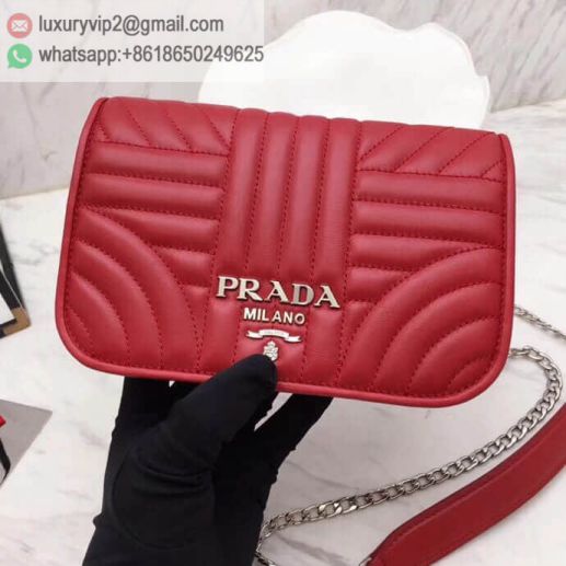 luxury deals: prada outlet