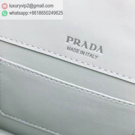 luxury deals: prada outlet