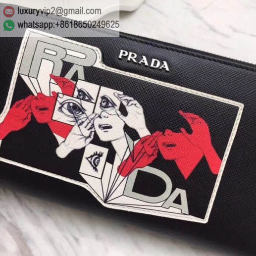 luxury deals: prada outlet