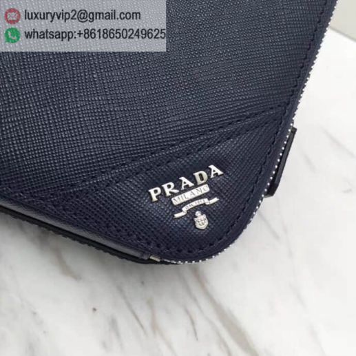 luxury deals: prada outlet