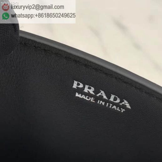 luxury deals: prada outlet